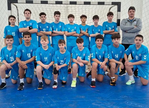 Juniorii 3 CSM Târgu Jiu continuă în acest weekend lupta pentru calificare la Turneul Semifinal. Duminică, 19 aprilie, ora 12.00: CSM Târgu Jiu – CSS Drobeta Turnu Severin