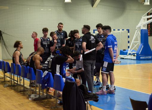 CSM Târgu Jiu, victorie în ultimul meci din acest sezon, scor 88-81 cu CSM Galați. Gruparea gorjeană a închis seria cu 3-0
