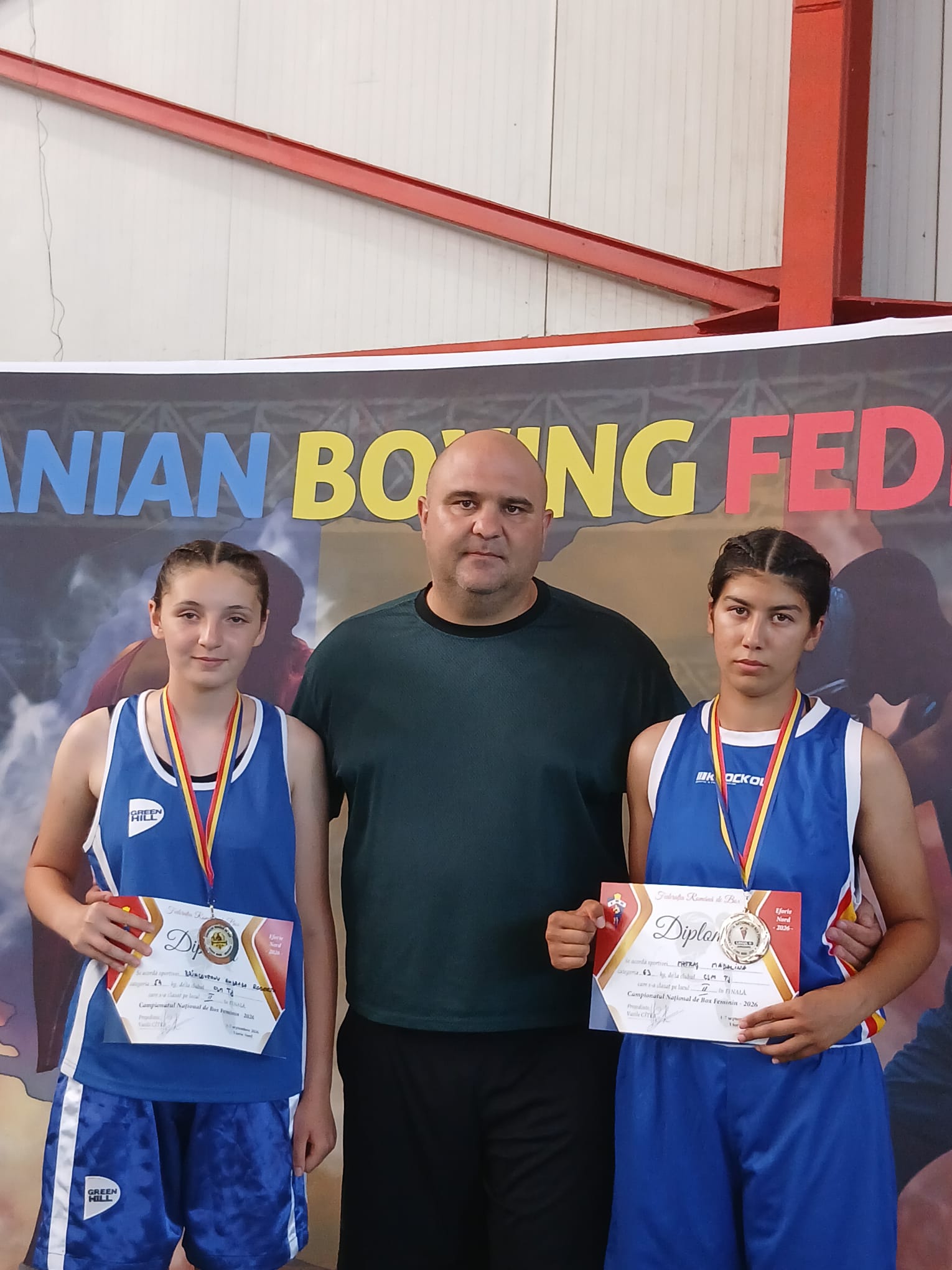 Pugilistele Mădălina Matraș și Andrada Brîncoveanu, vicecampioane naționale de junioare!