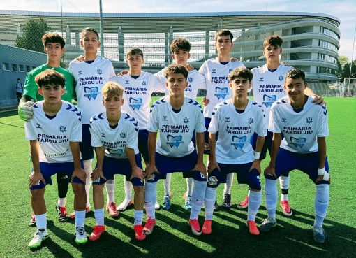 Juniorii U16 și U15 CSM Târgu Jiu, victorii la scor în acest weekend în fața grupelor similare de la LPS Slatina. A fost 14-1 la U16 și 15-0 la U15!